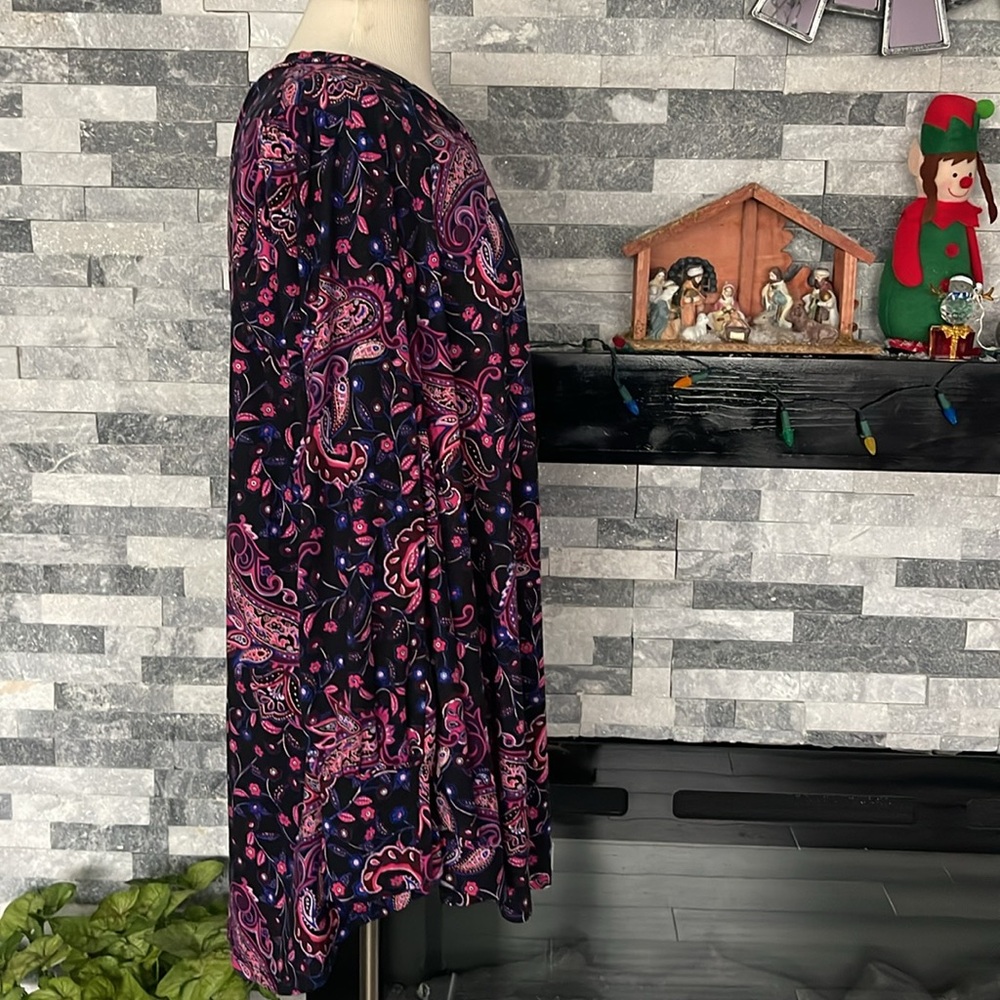 LANE BRYANT Beautiful Knit Top 14-16 (L) Poly/Span Black wPink/Burg Paisley - Picture 4 of 5